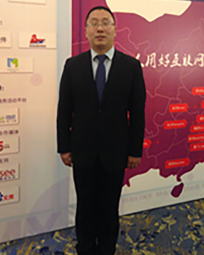 朱冠冰